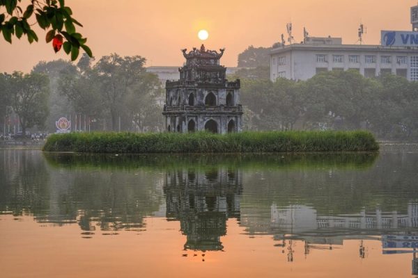 Indochina tours - Discover Vietnam & Laos – 8 Days
