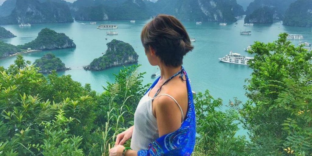 halong bay tours in 10 days of vietnam and cambodia
