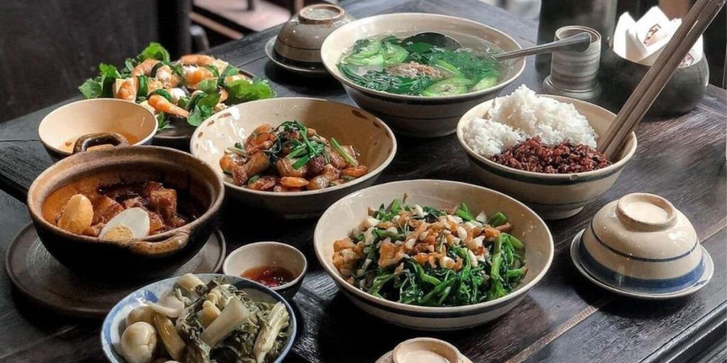 local restaurant in vietnam and cambodia itinerary 10 days