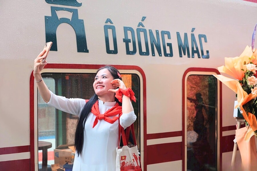 Experience the ‘Hanoi 5 Gates’ Train on Vietnam National Days