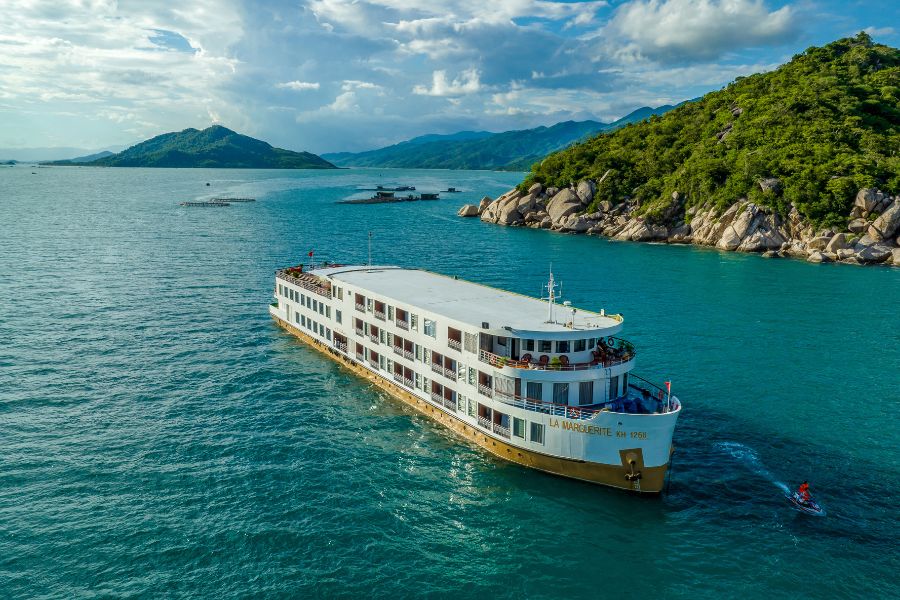 Luxury Mekong River Cruise Vietnam – Slow Travel in Absolute Comfort