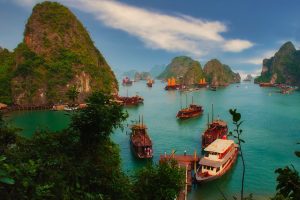 The Best Luxury Hotels Halong Bay Vietnam