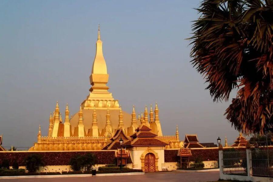 stopping your Vietnam Laos tour itinerary in the Golden Stupa