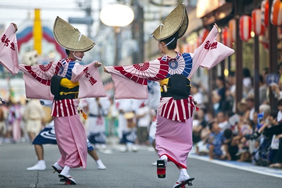 Cultural Experiences in Japan_s ports