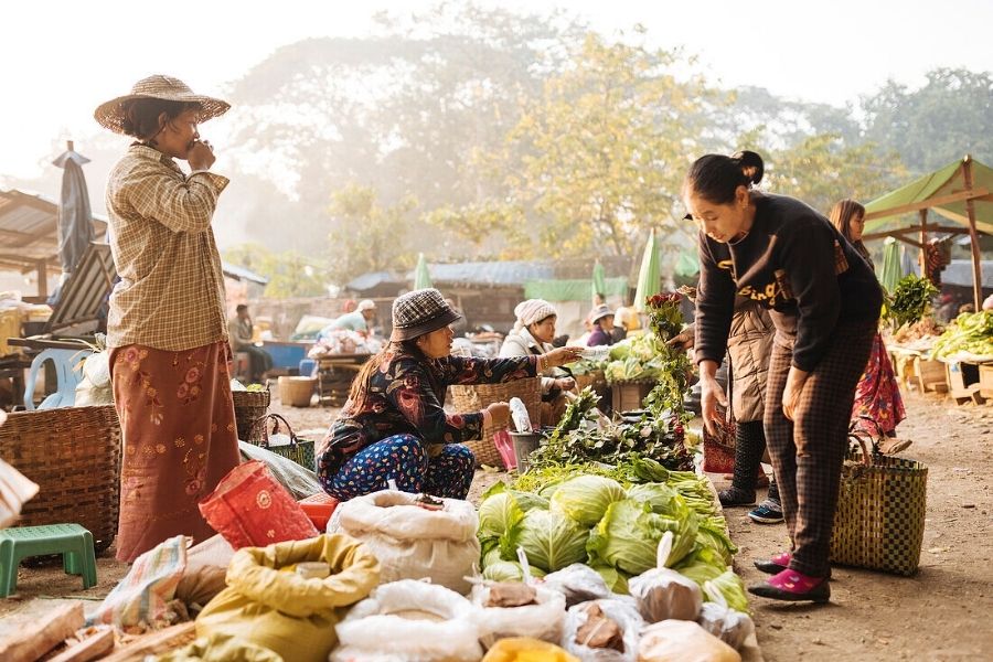 Visit Morning Markets - Experience local life in Asia